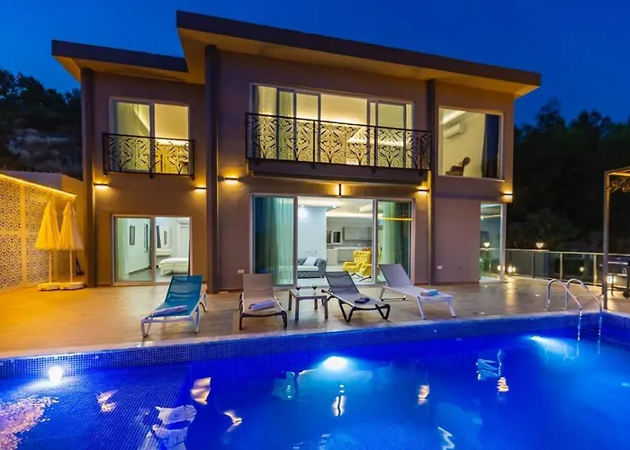 La Villa Celine- Xlarge Villa Complete Privacy In Nature, Pool With Wonderful View