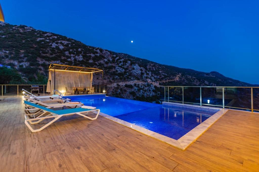 Vilă La Celine- Xlarge Complete Privacy In Nature, Pool With Wonderful View *