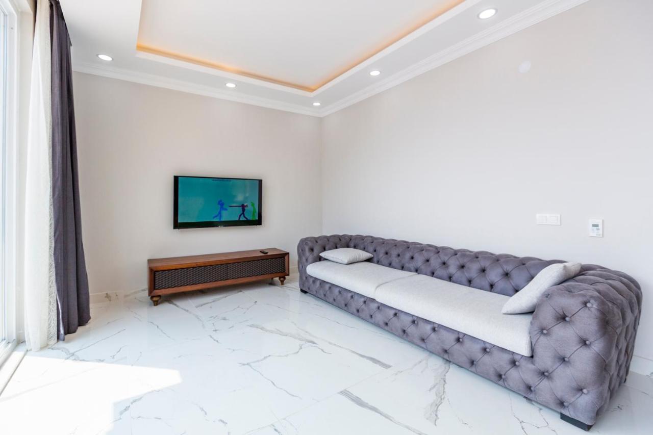 La Celine- Xlarge Complete Privacy In Nature, Pool With Wonderful View *