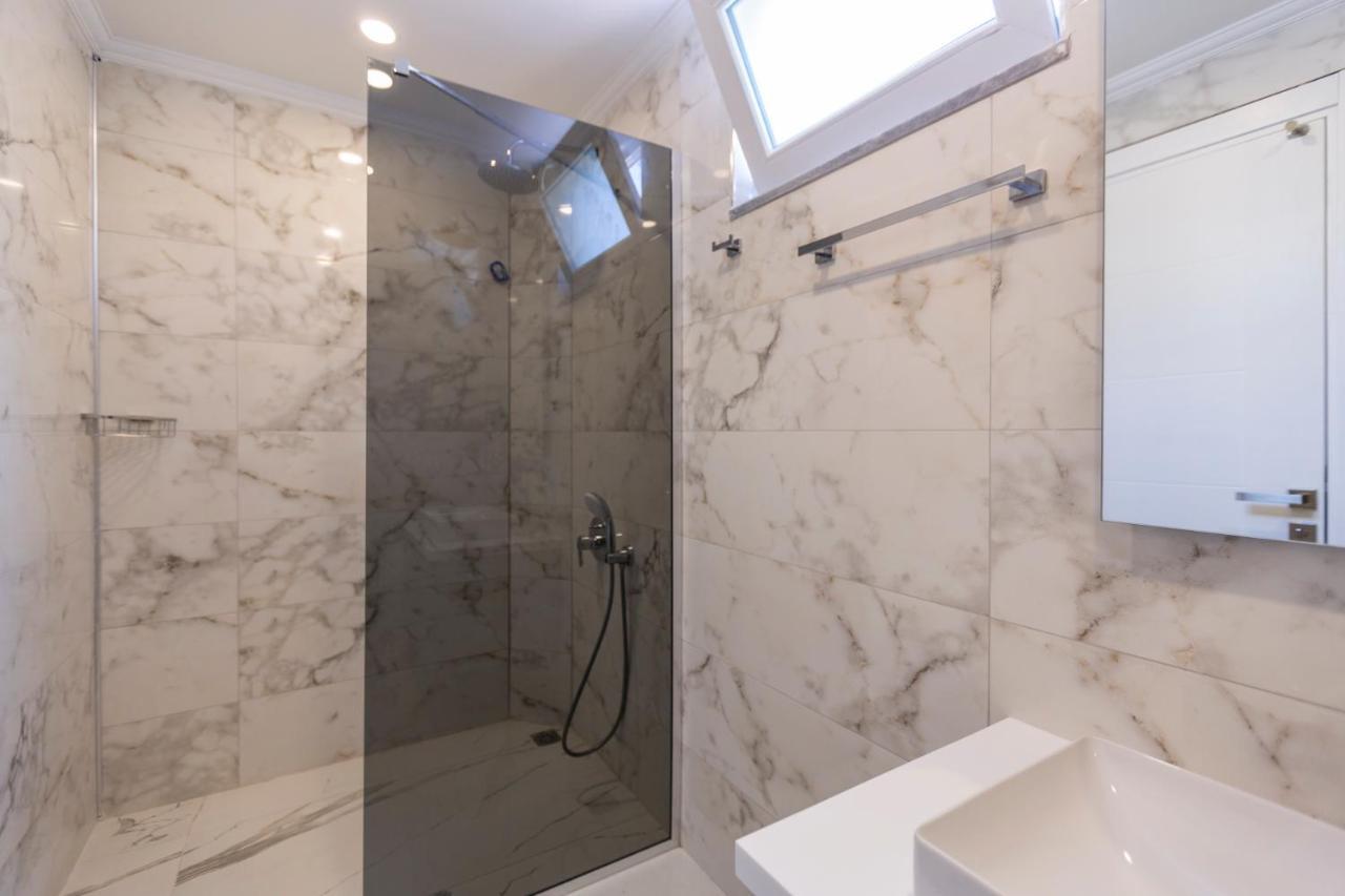 La Celine- Xlarge Complete Privacy In Nature, Pool With Wonderful View *